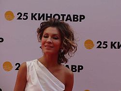 General knowledge about Yelena Podkaminskaya