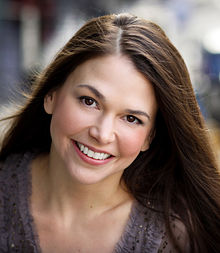 General knowledge about Sutton Foster