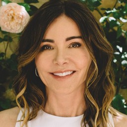 General knowledge about Christa Miller