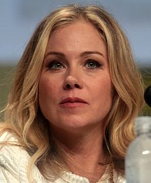 General knowledge about Christina Applegate